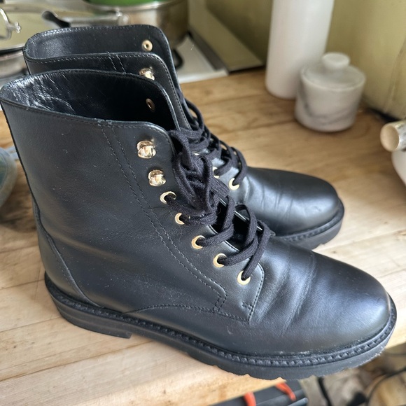 Stuart Weitzman Mila Lift Bootie Sz 6.5 - Picture 2 of 5